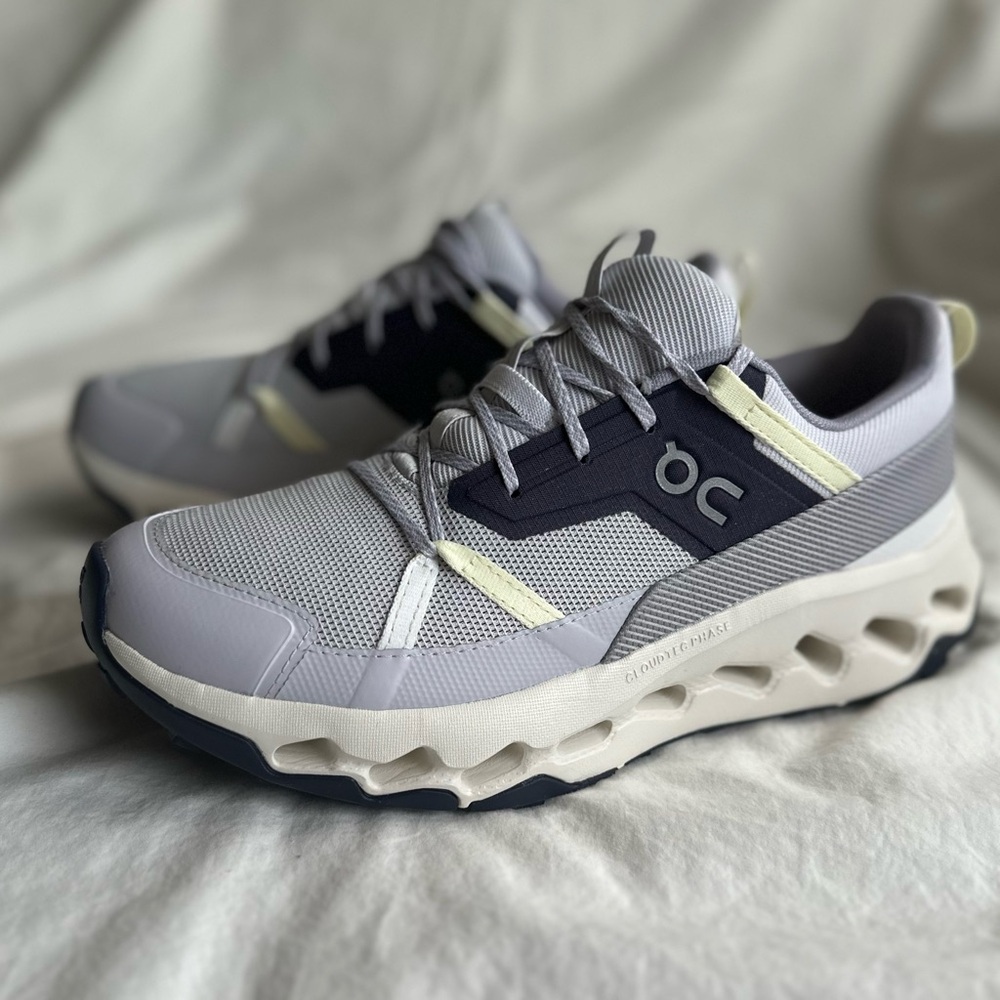 On CloudHorizon_ Lavender/Ivory_ W8.5